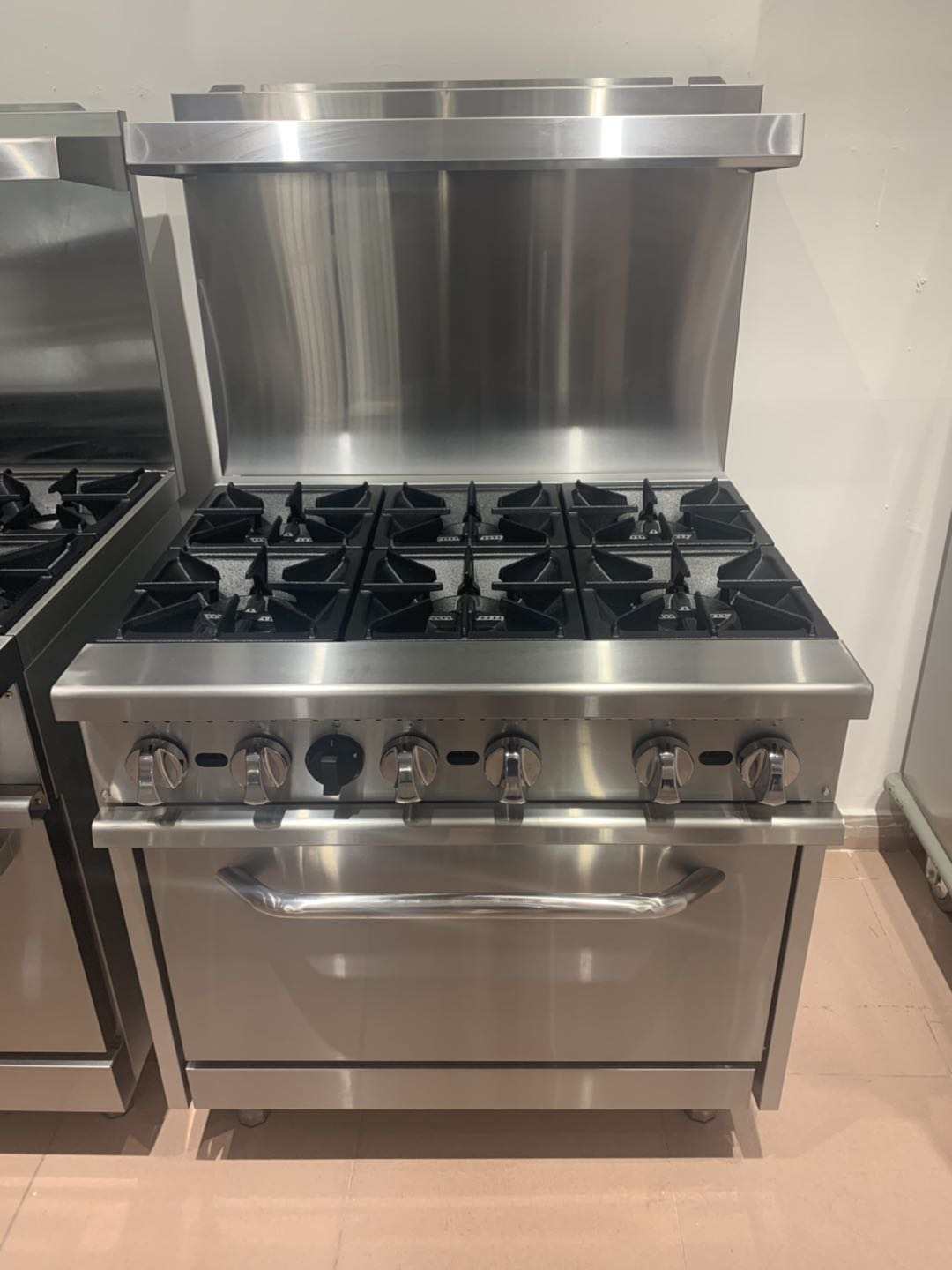 Commercial Salamander Broiler - Hurtownia nowego sprzętu kuchennego w stylu